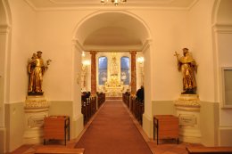 Blick vom Hauptportal in die Basilika; Foto: Stefan Sieg